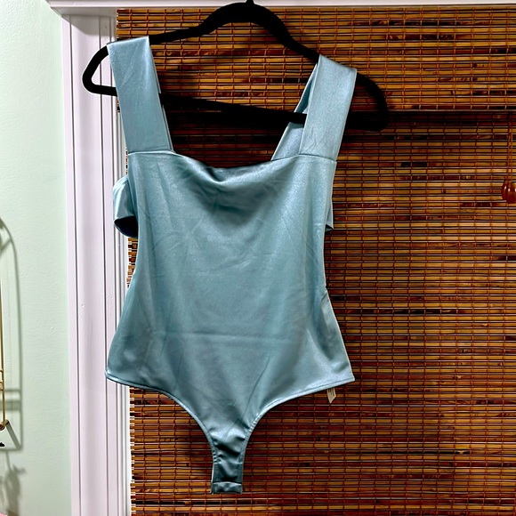 Free People Tops - Free people size M blue silk bodysuit, open back